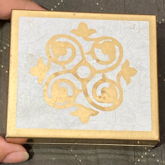 RARE Vintage Orbach’s (1923-1987) Metal Jewelry Box - Picture 2 of 10